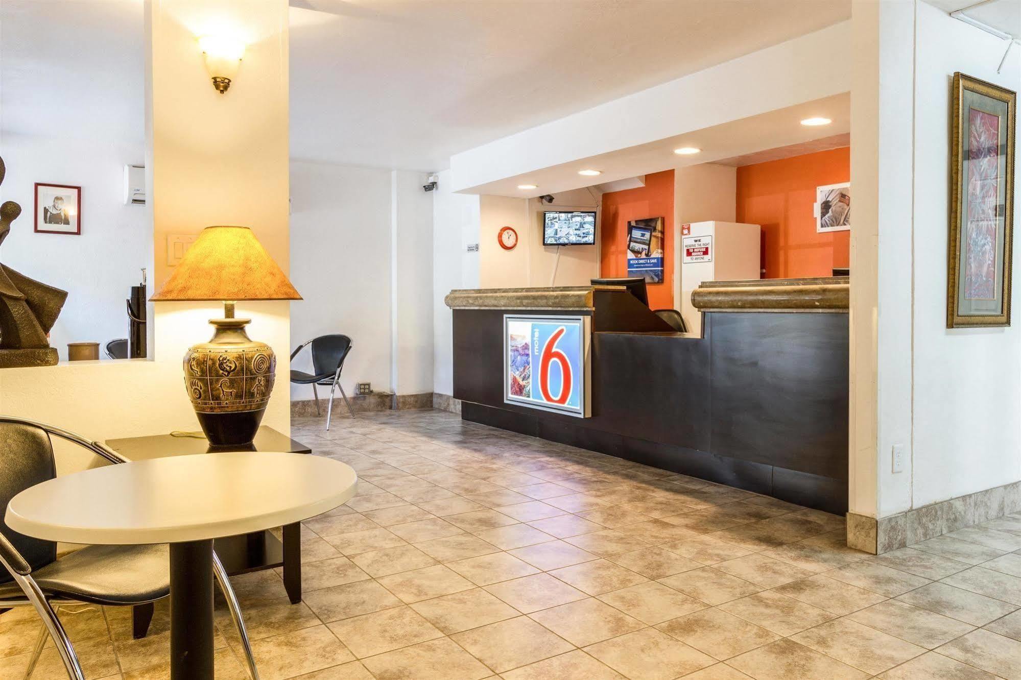 Motel 6 Glendale Az מראה חיצוני תמונה
